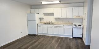 907 RUSS LAKE DRIVE, UNIT 403 Gallery 1