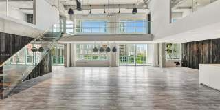 1749 Northeast Miami Court Gallery 1