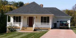 2 Bedroom 1 Bath House with 1 car garage Gallery 2