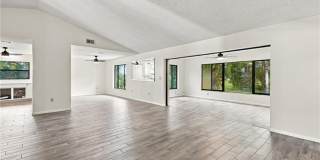 2101 SE Dolphin Road Gallery 11