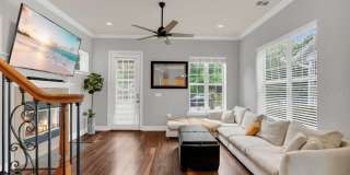 11 N FOREST AVENUE Gallery 6