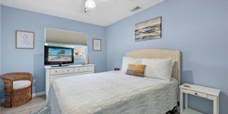 102 SE 40th Street Gallery 16