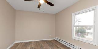295 Plain Court unit: Right Gallery 14