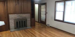 Large Open Concept House! Gallery 4