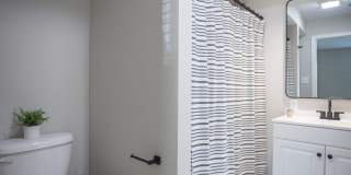 Hunter's Pond Apartments Gallery 15
