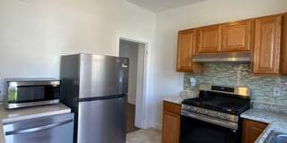 2 Bed with Finished Basement, Deck off Bedroom, and Backyard Gallery 31