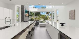 2217 NE 17th Ter Gallery 20