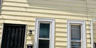 4 Lower Oak Street Gallery 1