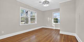 Newly updated home in West Burlington Gallery 20