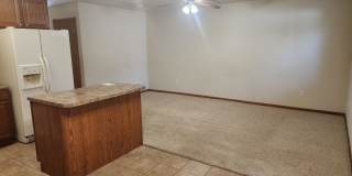Three bedroom two bathroom Town home Gallery 9