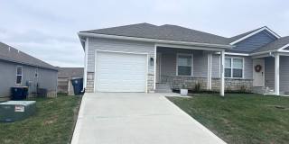 4 Bed | 3 Bath | 1 Car Garage Duplex in Kansas City Gallery 1