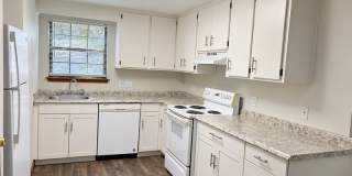 3740 Donovan Drive Apt B - 1 Gallery 1