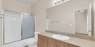 419 Carlisle Avenue unit: 2 Gallery 17