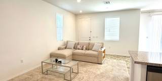 Almost BRAND NEW end unit Townhome in Winchester for Rent Gallery 10