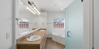 Pet Friendly 4 Bedroom Home! Gallery 16