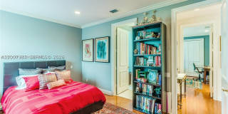19471 NE 14th Ct Gallery 24