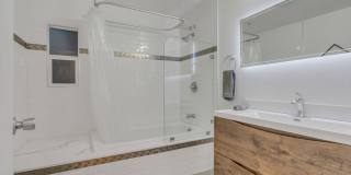 1006 N Crescent Heights Blvd Gallery 12