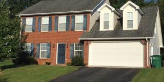 4 Bedroom 2.5 Half Bath House with 2 Car Garage Gallery 1