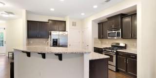 Incredible 3be/2.5ba House In Quiet Neighboorhood Gallery 5