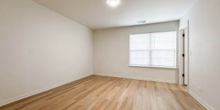 1089 Ellsworth Drive Gallery 16