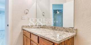 PRELEASING NOW FOR JULY 2026! Amazing 3 Bed/2.5 Bath/2-Car Garage Condo Minutes from Campus! Gallery 51