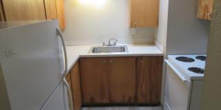 (690) Circle Court - 1 Bedroom / 1 Bathroom Gallery 6