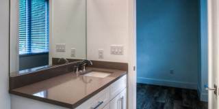 UT PRE-LEASE: Constructed August 2018, Luxury North Campus 3 bed / 3 bath home Gallery 26