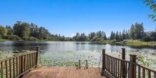 Peaceful Lakefront Living in Kirkland Gallery 1