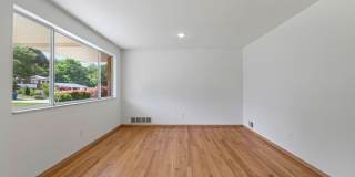 AVAILABLE NOW! FULLY RENOVATED 3-bedroom in BALDWIN! Gallery 10