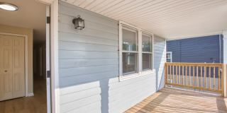 Lovely 3 Bedroom 1 Bathroom - 1st Floor with/ Washer and Dryer Gallery 73