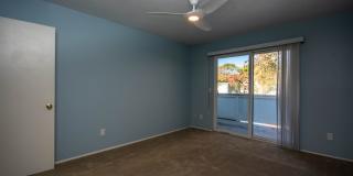 Cozy 2BD/2BA in Carlsbad Village Gallery 15