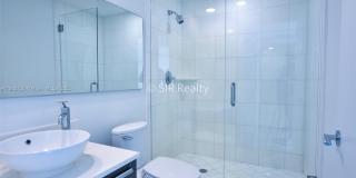 2950 NE 188th St Gallery 8