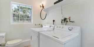 76 W Fairview W W Gallery 25