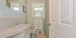 WINTER RENTAL: Two Beaches Cottage Gallery 19