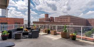 701 W Lakeside Avenue Gallery 22