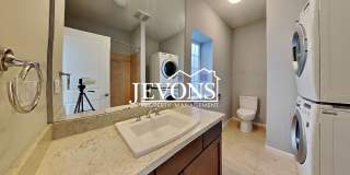 Discover this charming ADU near Golden Gardens Park and entertainment! Gallery 9