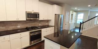 Elegant 2-Story Condo with Dual Primary Suites and Modern Upgrades! Gallery 14