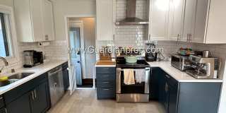 Nokomis Area Single Family Home, Very Clean, Dishwasher, 1 Car Garage, Available September Gallery 6