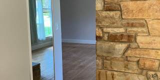 3 BR/3 BA Home with Large Yard Gallery 9