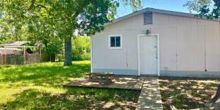 Charming 3 Bedroom Home with Detached Garage in South San Antonio Gallery 14
