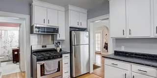 Welcome to 528 W 43rd St, a charming home located in the heart of Indianapolis. Gallery 10