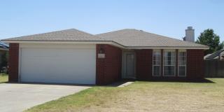 HOUSE - 3 Bedrooms, 2 Bath, 2 Car Garage Gallery 1