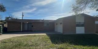 425 Parade Drive Gallery 1