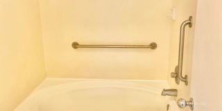 2 bedroom 2 bath in the Arbors at Ewa Gentry. With 2 car garage! Gallery 11