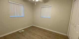 128 Adams Avenue Gallery 11
