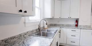 118 E Carey Street Gallery 1