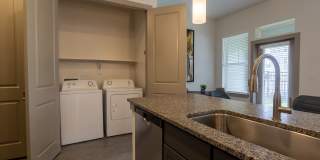 Charleston at Fannin Station Gallery 21