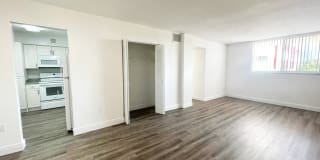 Suncoast Place Gallery 8