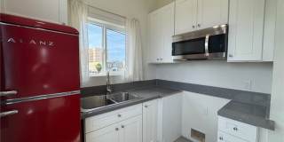 209 N Serrano Avenue 1/2 Gallery 1