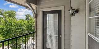 Eaves North Dallas Gallery 19